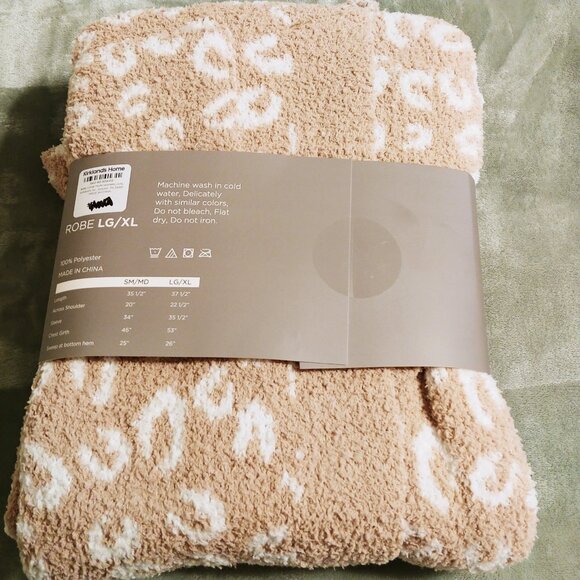 NEW Kirkland's Home Women's Cloud Leopard Robe - Taupe - Size L/XL - Picture 3 of 4